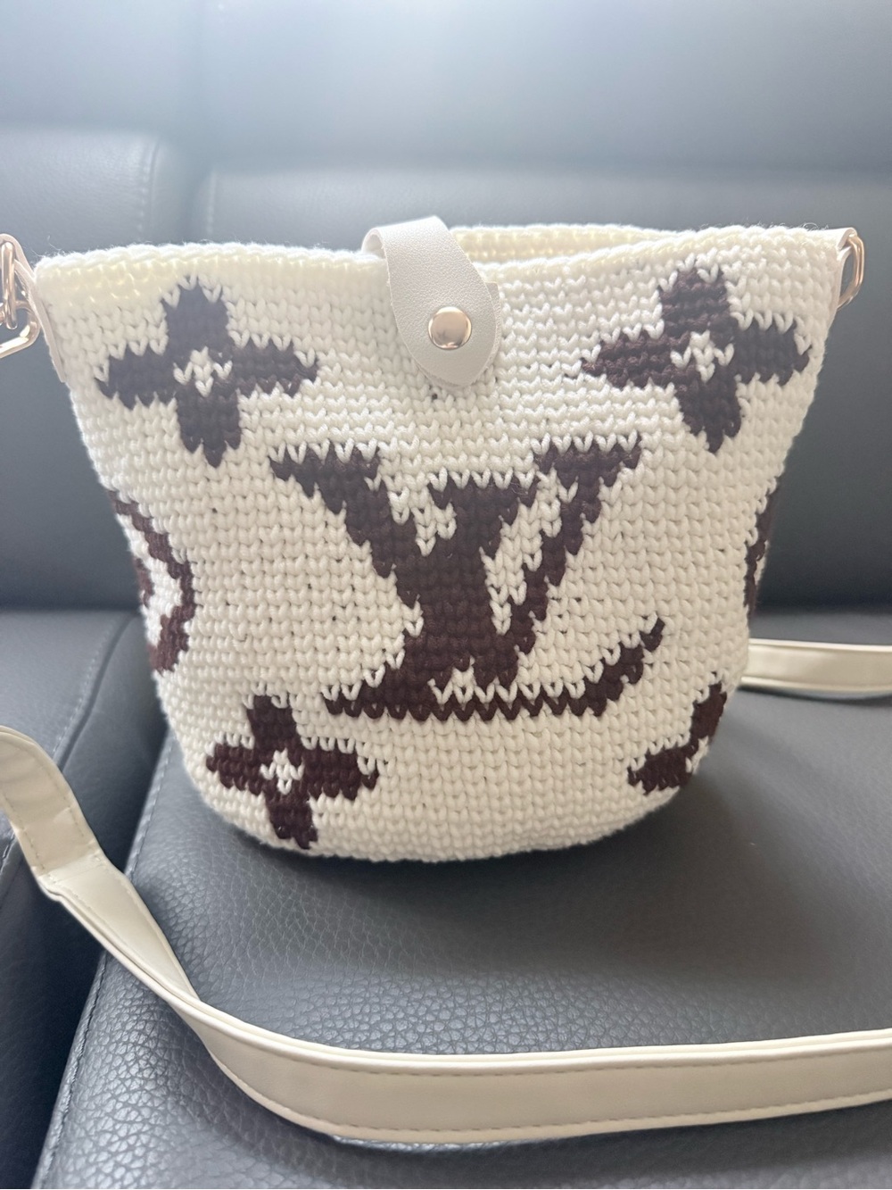 Handmade White and Brown Knit Crossbody Bag with Gold Hardware - Picture 2 of 6